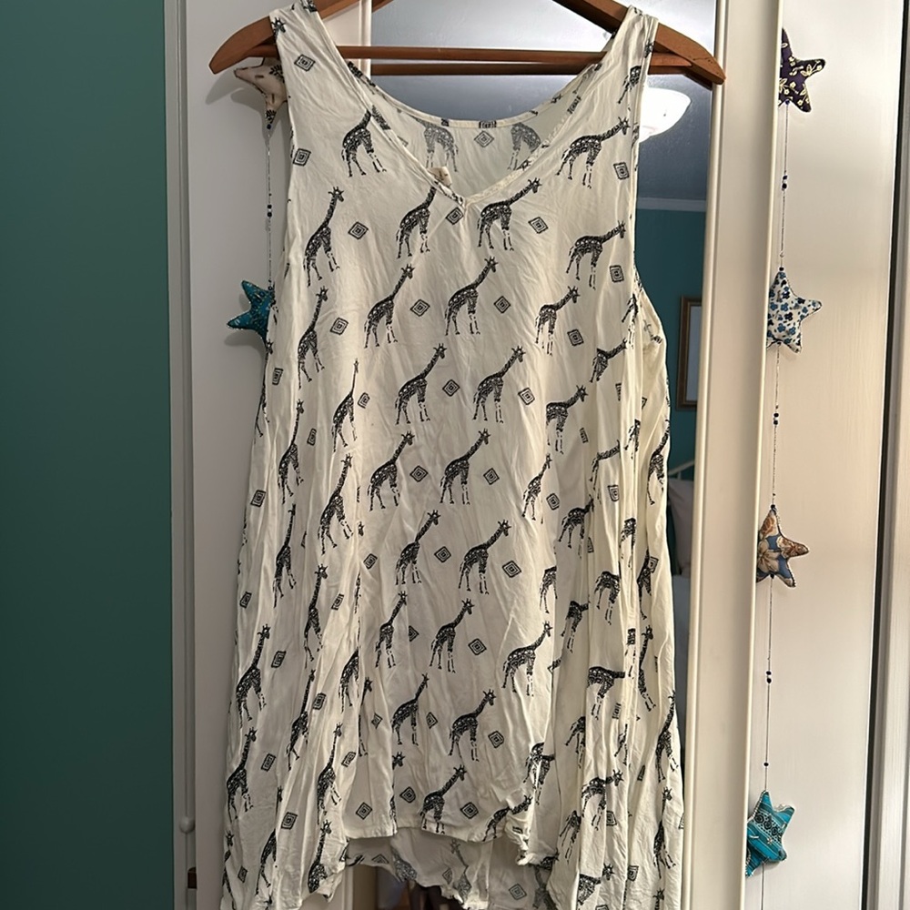 Unic giraffe print dress/tunic.  Size S